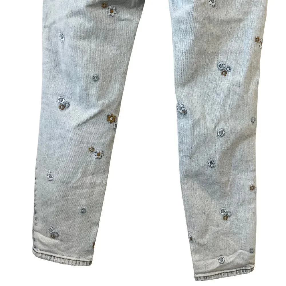 DRIFTWOOD Gizelle Distressed Floral Embroidered Ankle Jeans